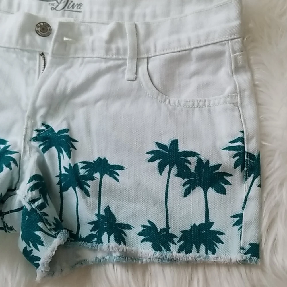 0ld Navy Diva 3 cut-off Blue Palm jeans shorts